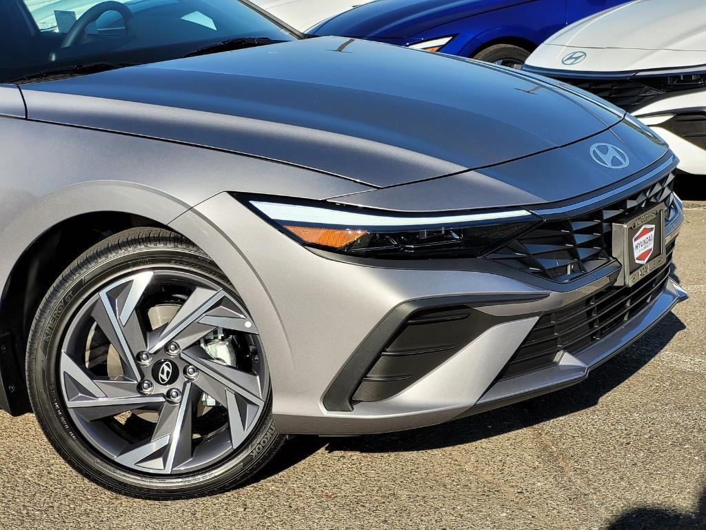 new 2025 Hyundai Elantra car, priced at $22,851