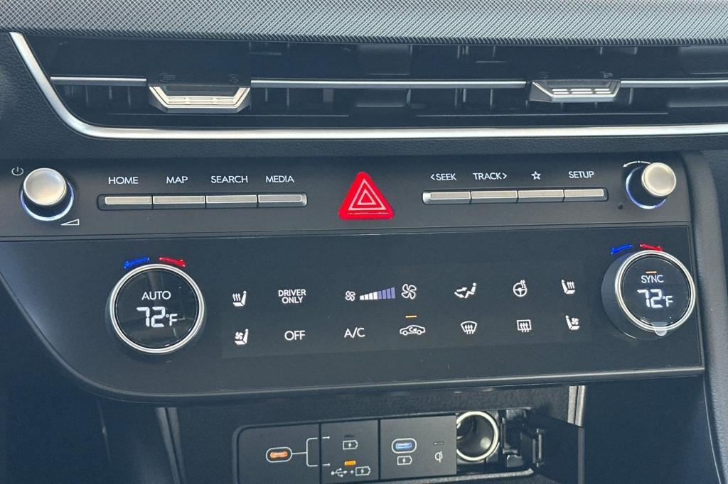 new 2025 Hyundai Sonata Hybrid car