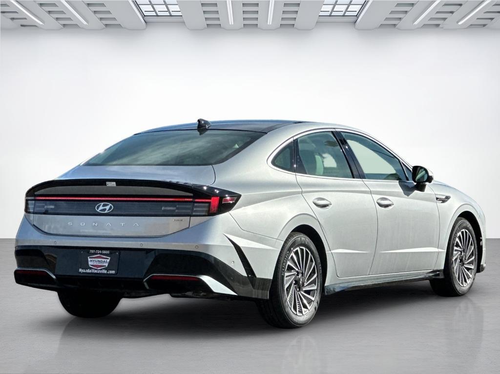 new 2025 Hyundai Sonata Hybrid car