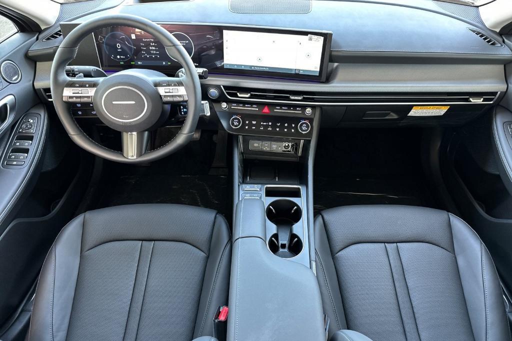 new 2025 Hyundai Sonata Hybrid car