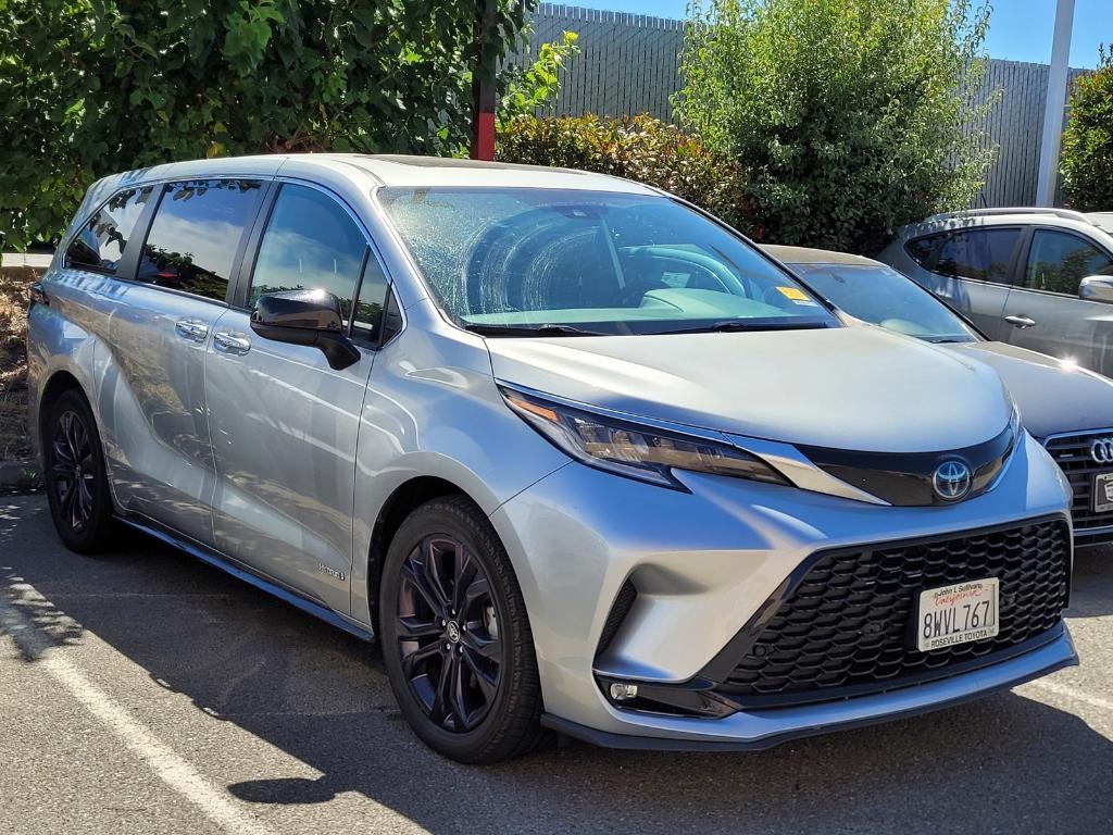 used 2021 Toyota Sienna car, priced at $37,862
