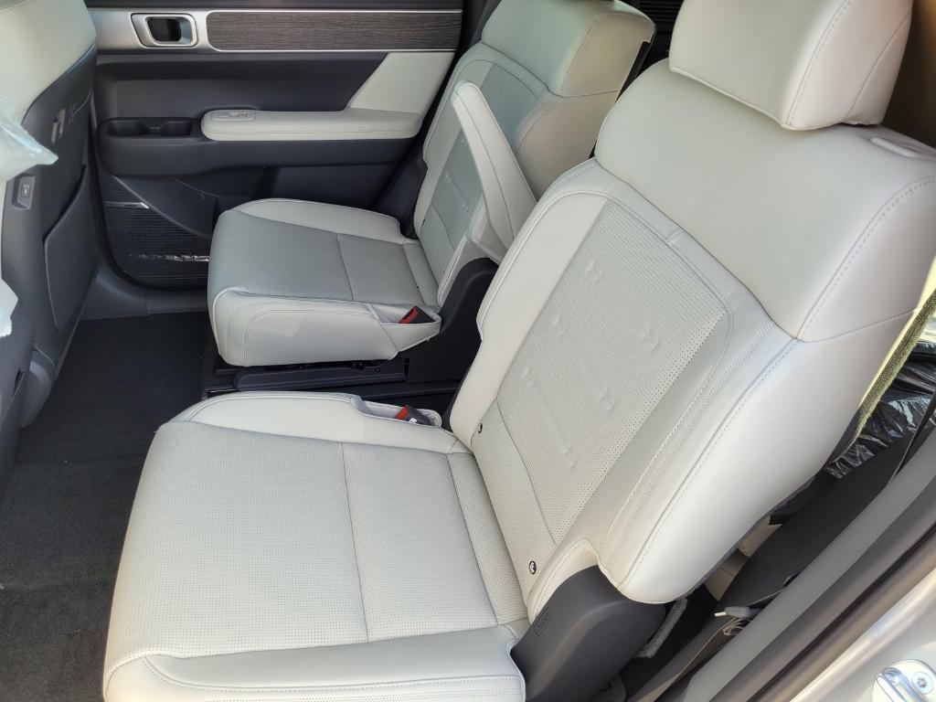 new 2025 Hyundai SANTA FE HEV car, priced at $48,758