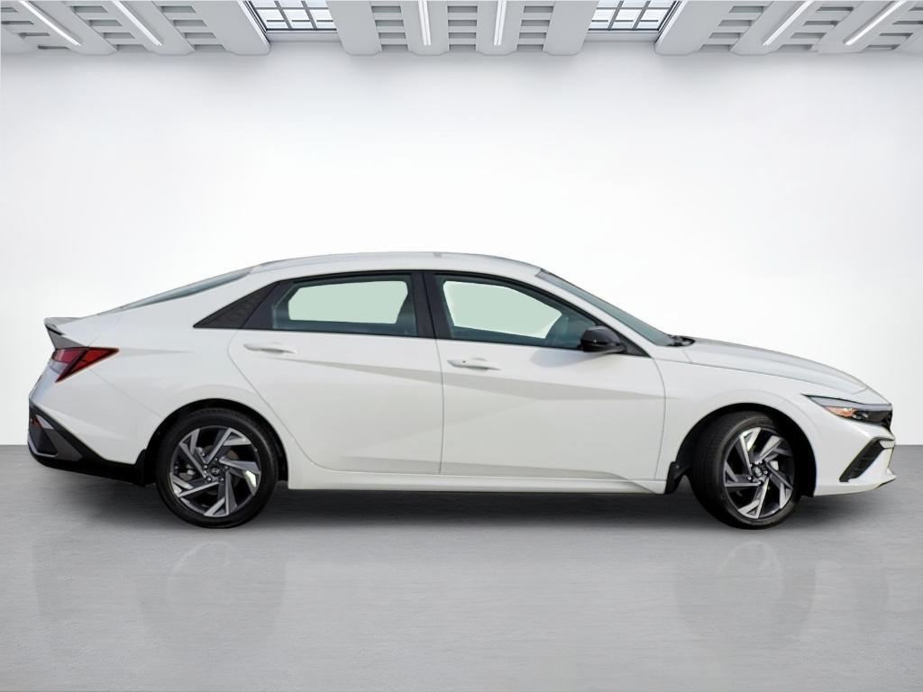 new 2025 Hyundai Elantra car, priced at $23,526