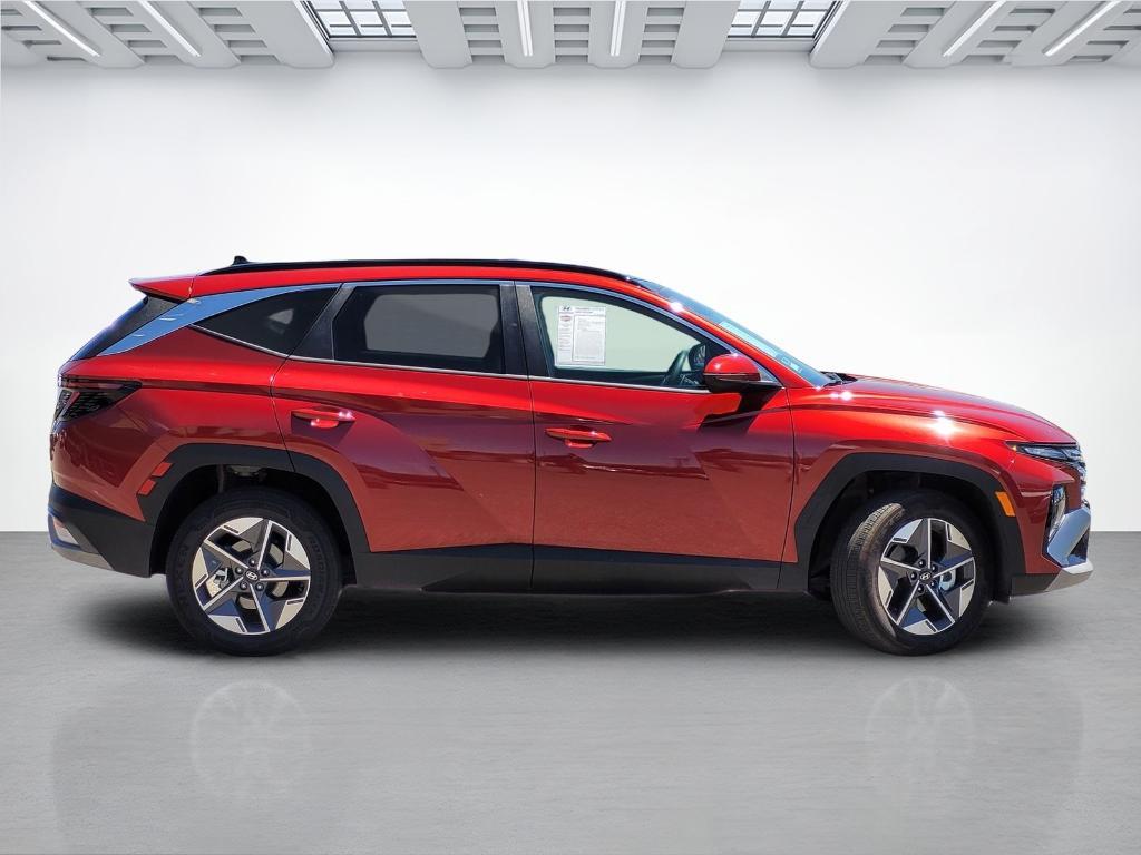 used 2025 Hyundai TUCSON Hybrid car, priced at $31,973