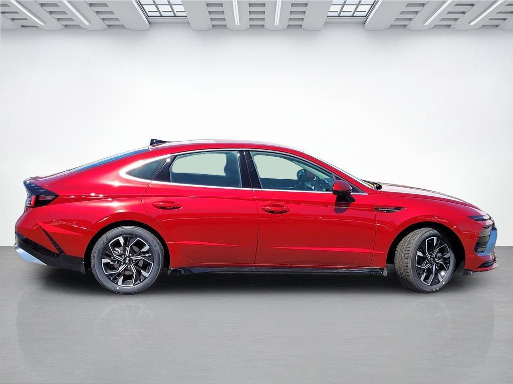 new 2025 Hyundai Sonata car, priced at $27,651