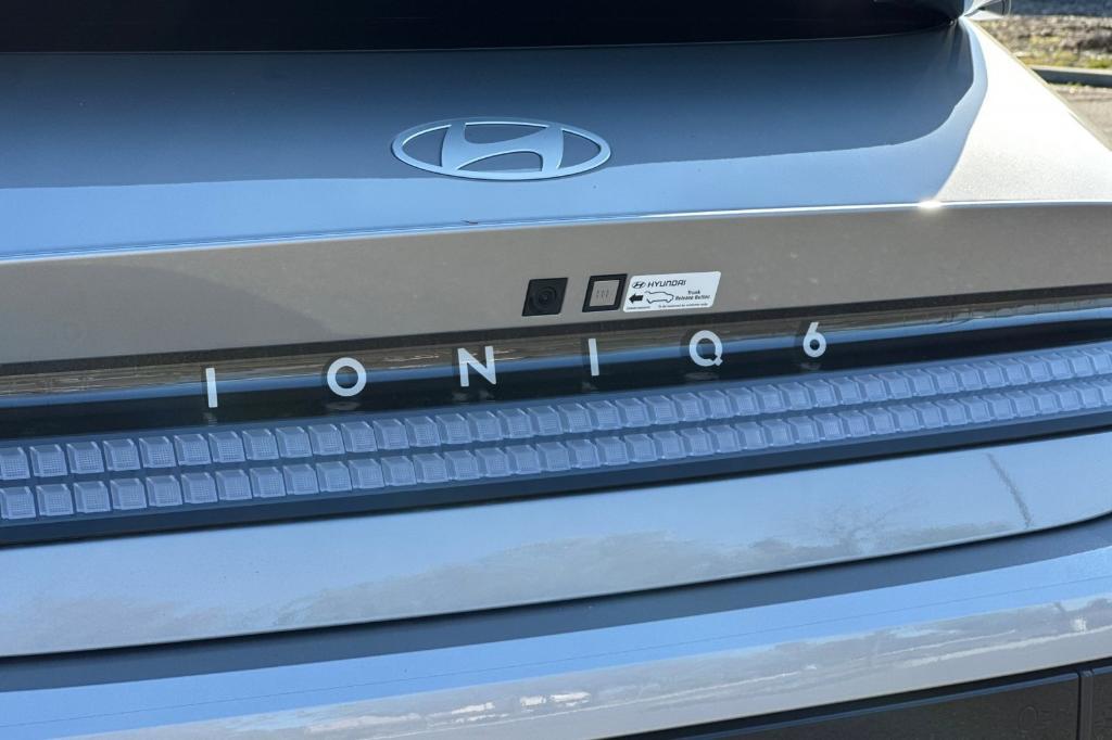 new 2025 Hyundai IONIQ 6 car