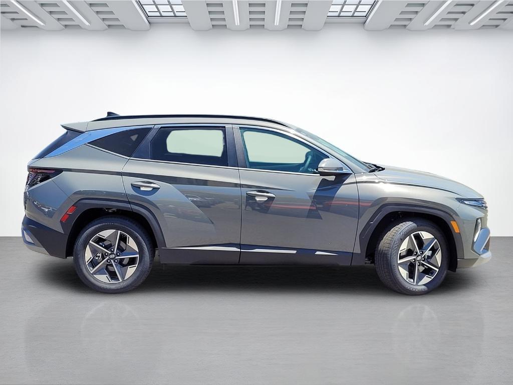new 2025 Hyundai Tucson car, priced at $34,606