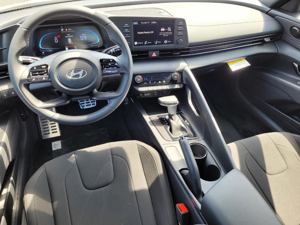 new 2025 Hyundai Elantra car, priced at $22,643