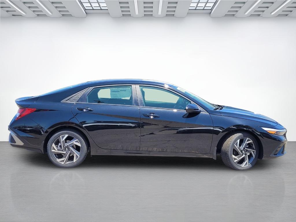 new 2025 Hyundai Elantra car, priced at $22,181