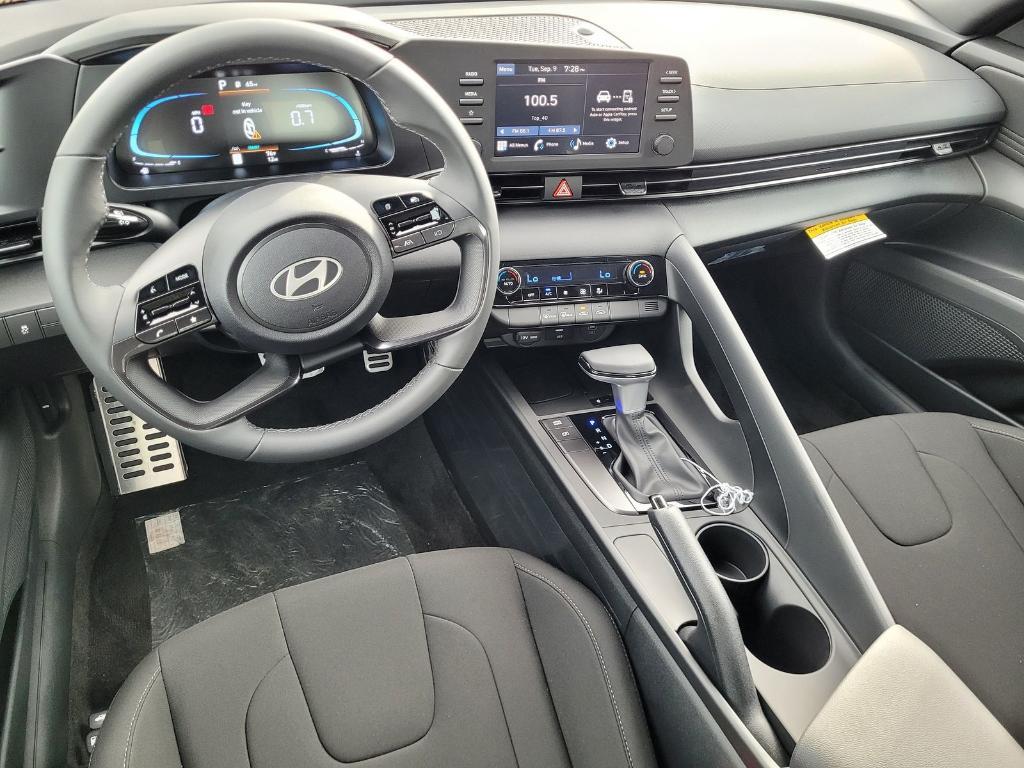 new 2025 Hyundai Elantra car, priced at $22,858
