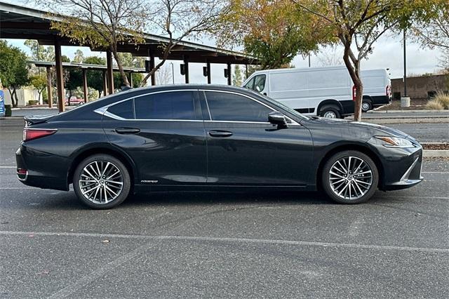 used 2022 Lexus ES 300h car, priced at $35,716