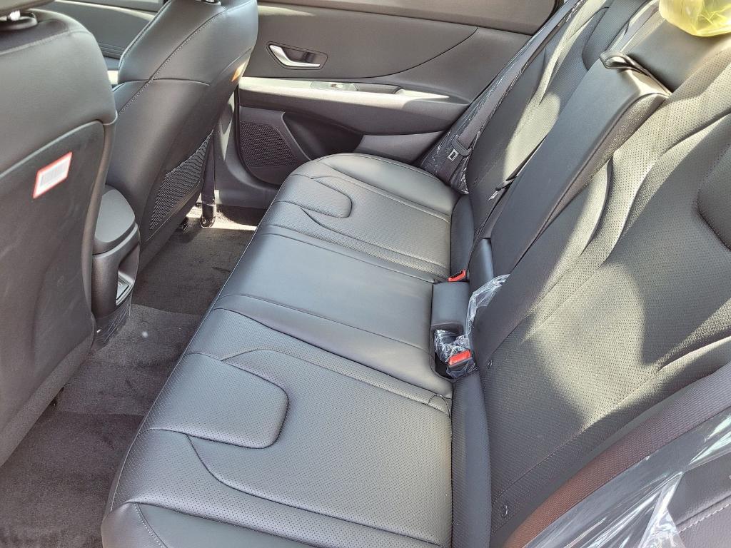 new 2025 Hyundai ELANTRA HEV car, priced at $27,686