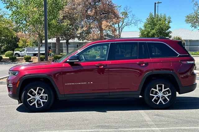 used 2023 Jeep Grand Cherokee car, priced at $28,212