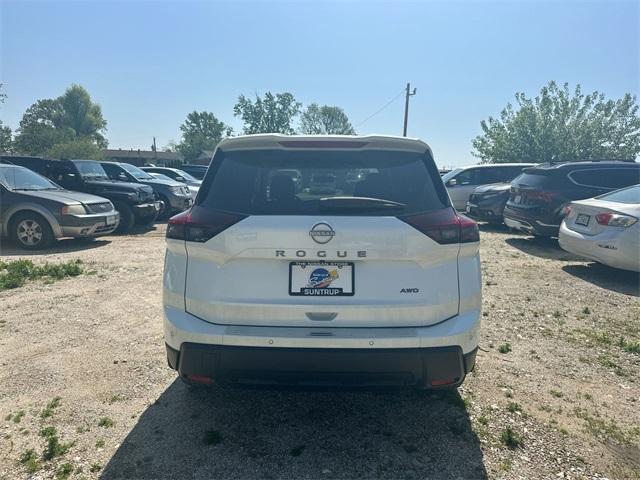 used 2025 Nissan Rogue car, priced at $32,111