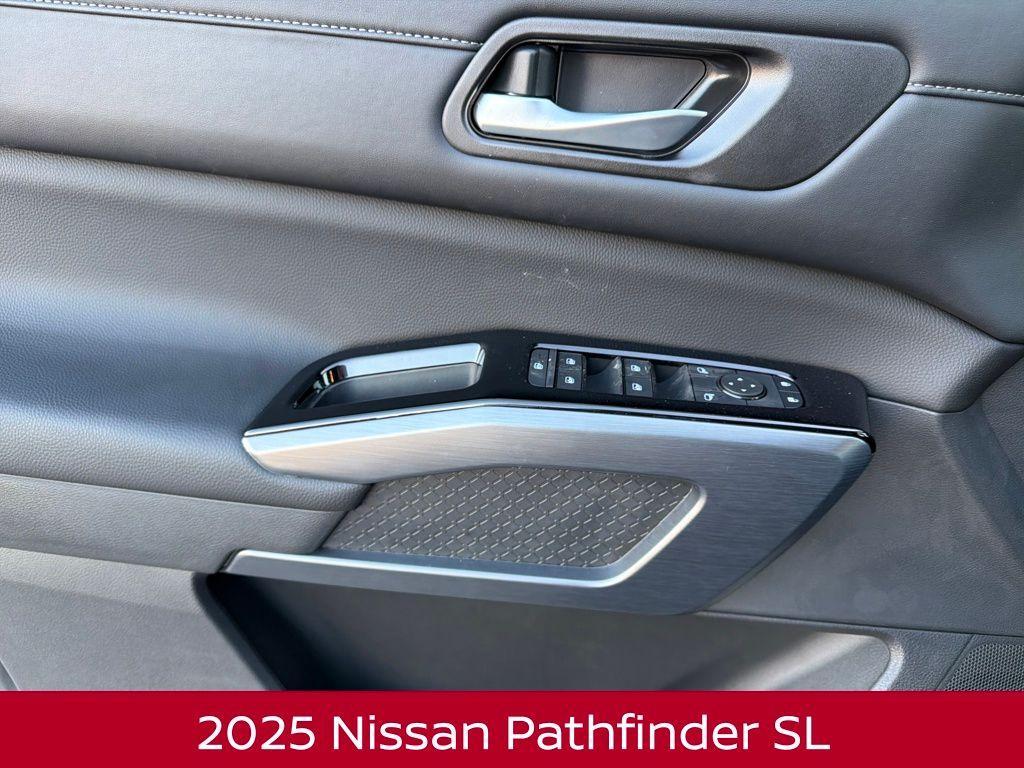 new 2025 Nissan Pathfinder car, priced at $36,963