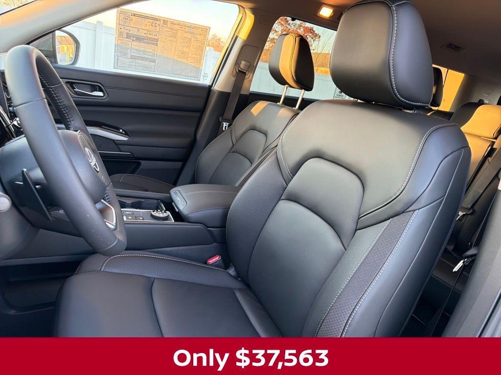 new 2025 Nissan Pathfinder car, priced at $37,563