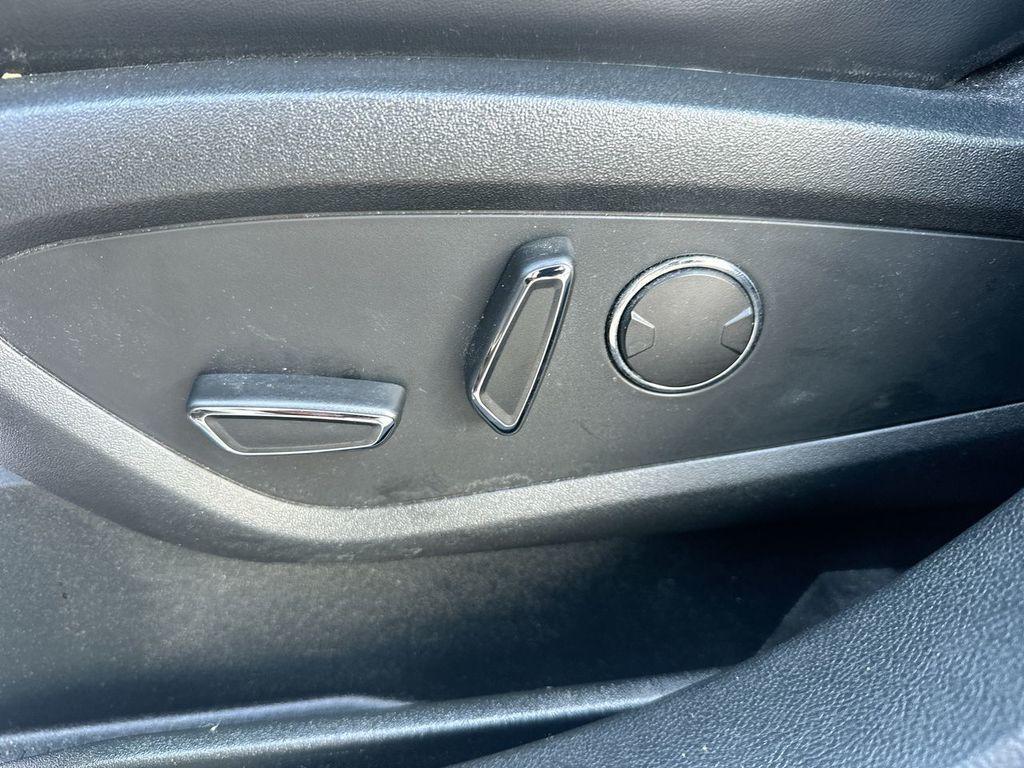 used 2020 Lincoln Nautilus car, priced at $24,555