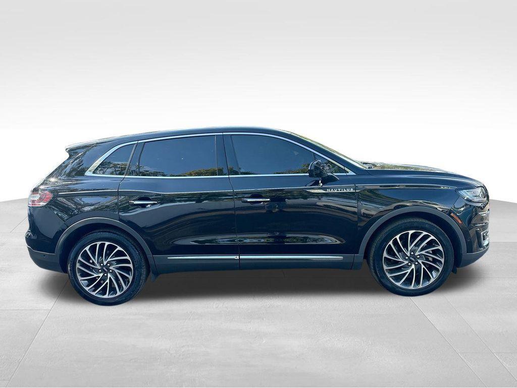 used 2020 Lincoln Nautilus car, priced at $24,555
