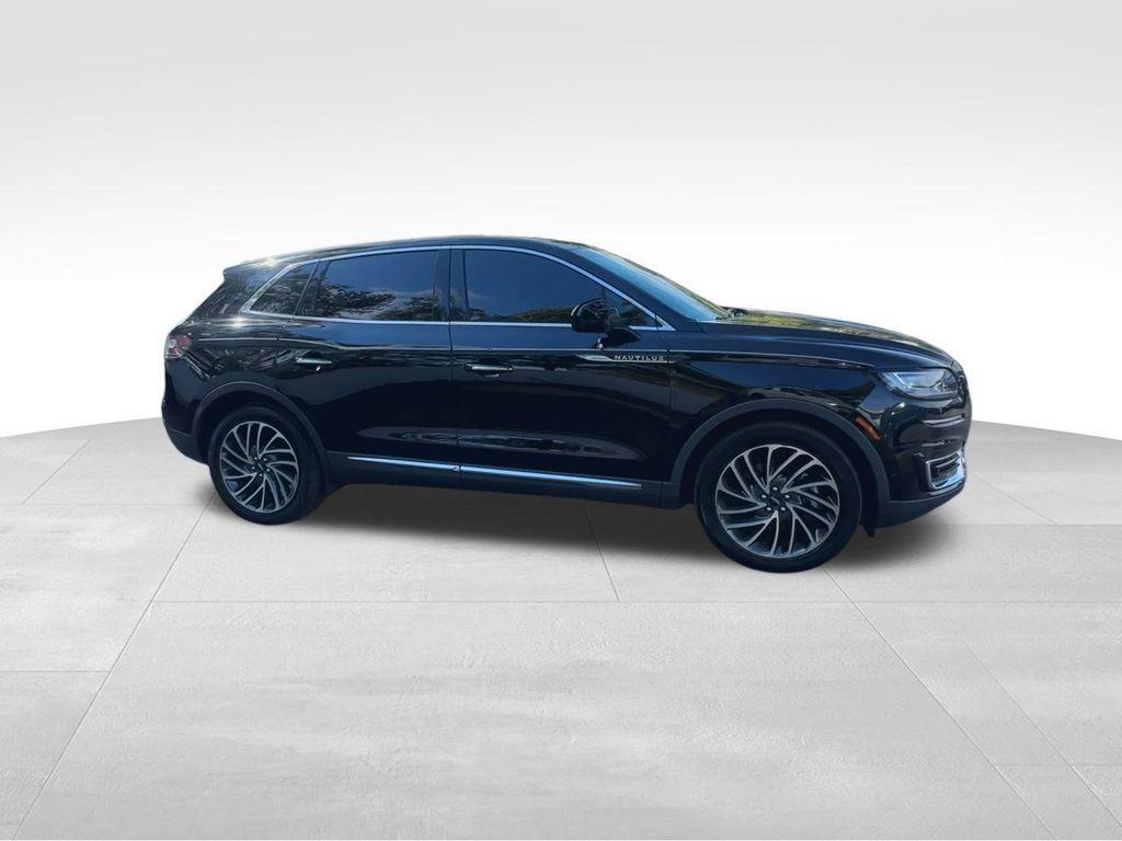 used 2020 Lincoln Nautilus car, priced at $24,555