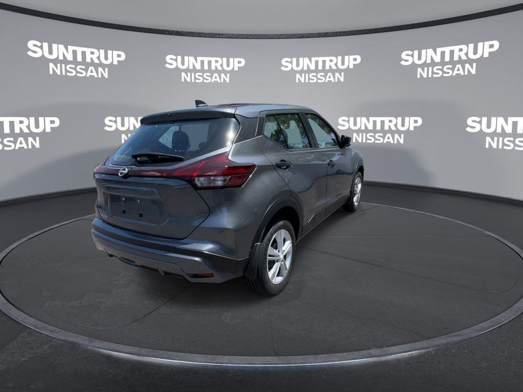 new 2025 Nissan Kicks Play car, priced at $21,542