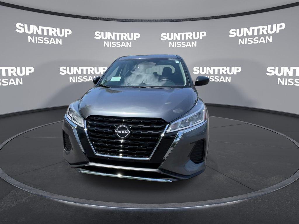 new 2025 Nissan Kicks Play car, priced at $21,542