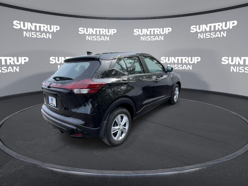 new 2025 Nissan Kicks Play car, priced at $21,647