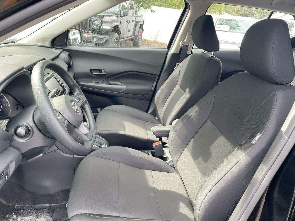 new 2025 Nissan Kicks Play car, priced at $21,647