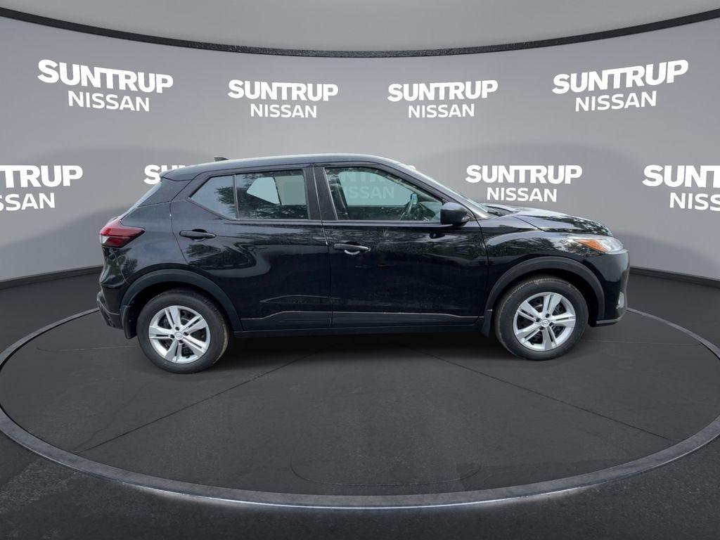 new 2025 Nissan Kicks Play car, priced at $21,647