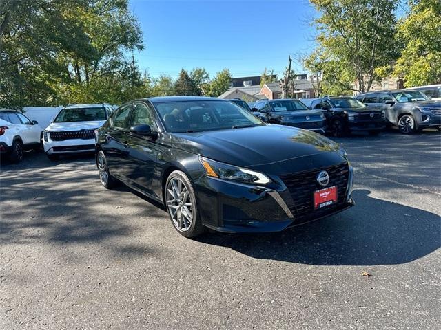 used 2024 Nissan Altima car, priced at $29,255