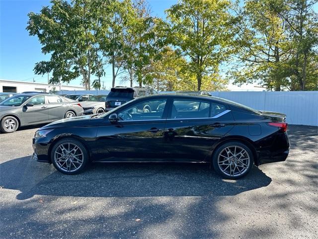 used 2024 Nissan Altima car, priced at $29,255