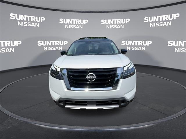 new 2025 Nissan Pathfinder car, priced at $48,424