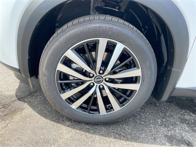 new 2025 Nissan Pathfinder car, priced at $48,424