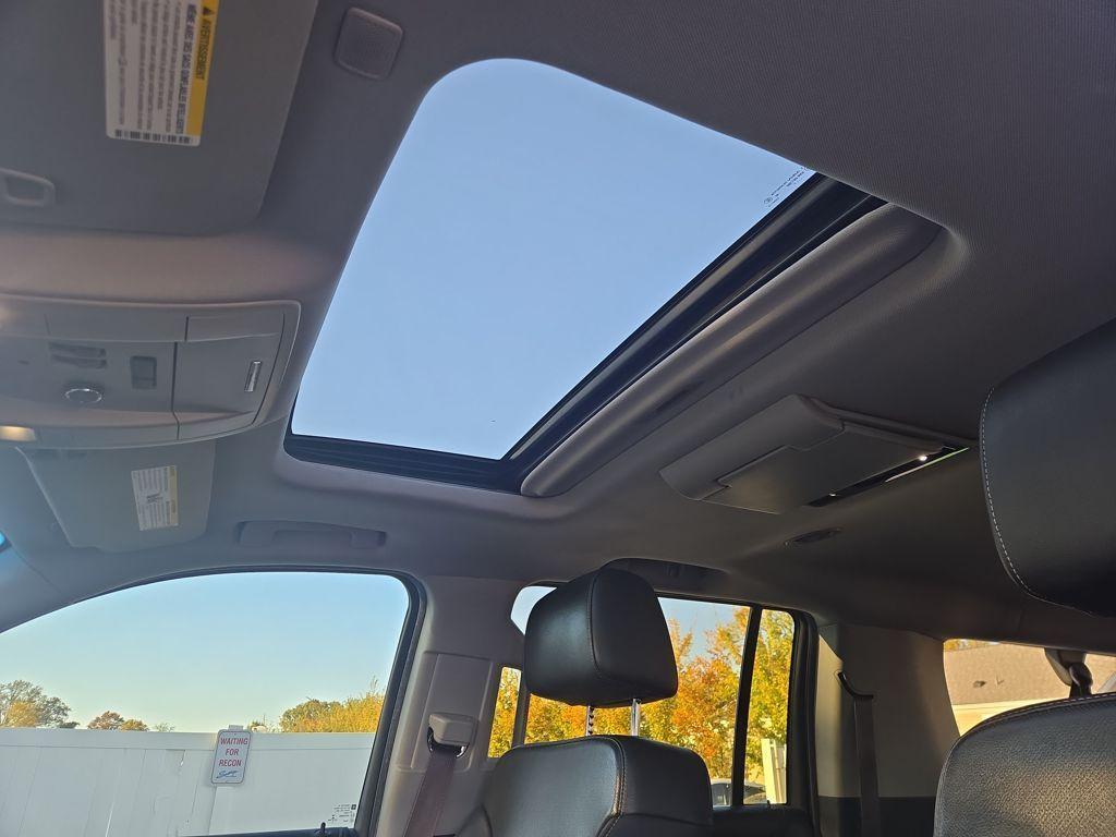 used 2017 GMC Yukon XL car, priced at $20,555