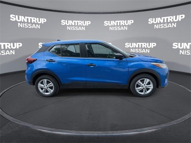 new 2025 Nissan Kicks Play car, priced at $23,255