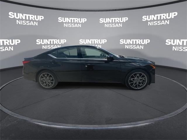 used 2024 Nissan Altima car, priced at $27,275