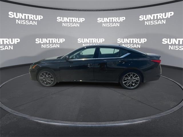 used 2024 Nissan Altima car, priced at $27,275