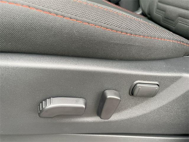 new 2025 Nissan Frontier car, priced at $39,421