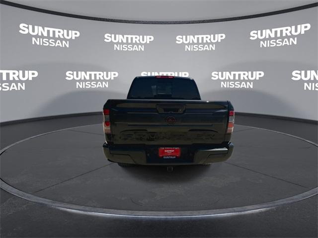 new 2025 Nissan Frontier car, priced at $39,921