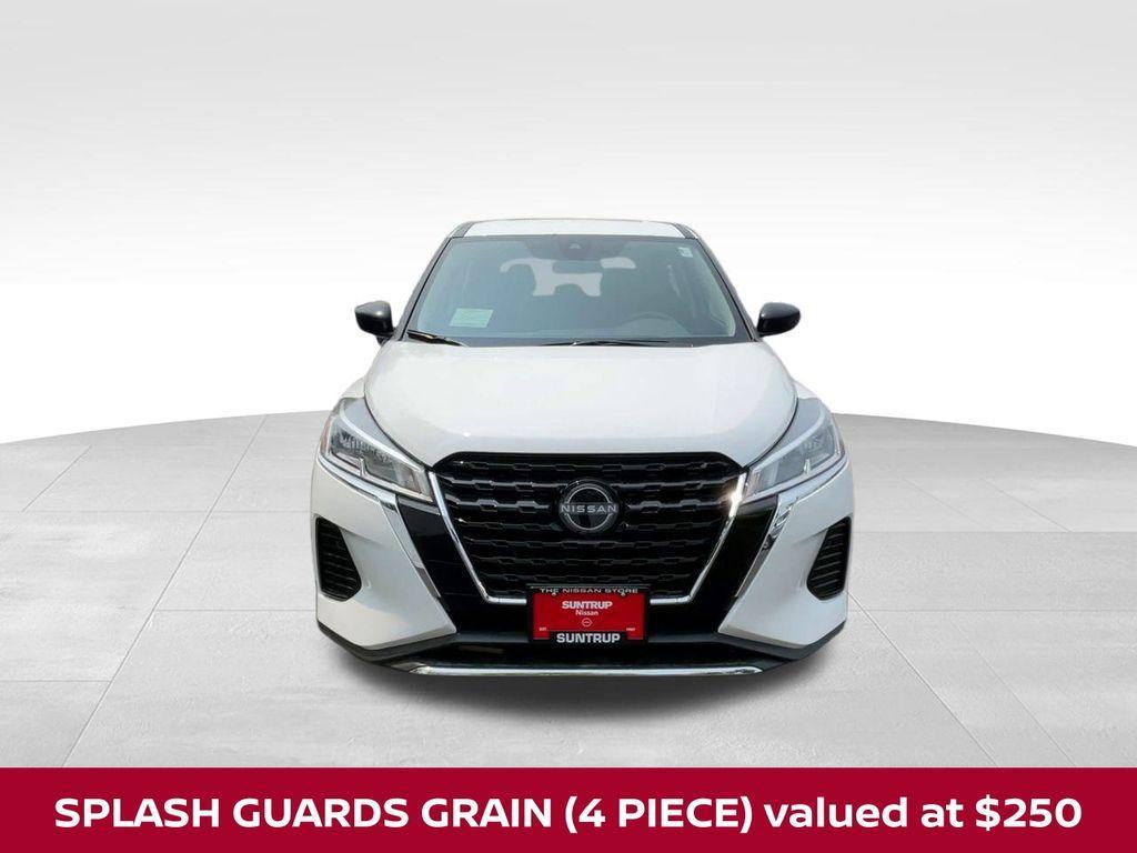 new 2025 Nissan Kicks Play car, priced at $21,557