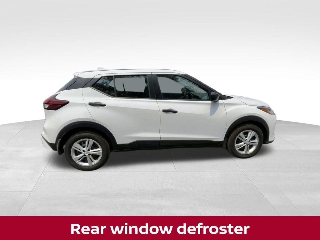 new 2025 Nissan Kicks Play car, priced at $21,557