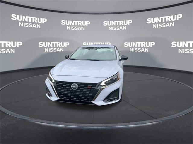 new 2025 Nissan Altima car, priced at $29,460