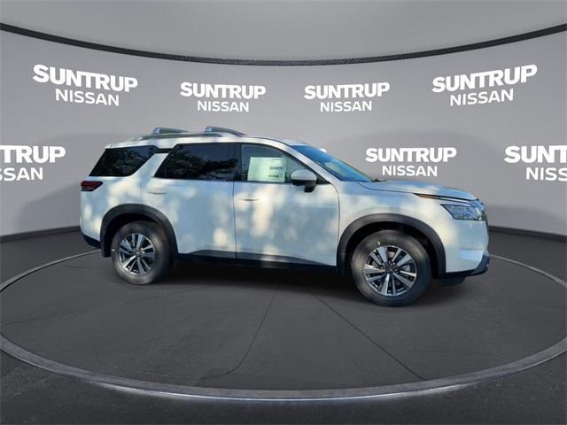 new 2024 Nissan Pathfinder car, priced at $40,904