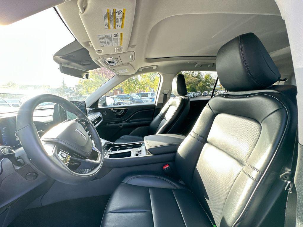 used 2025 Lincoln Aviator car, priced at $58,975