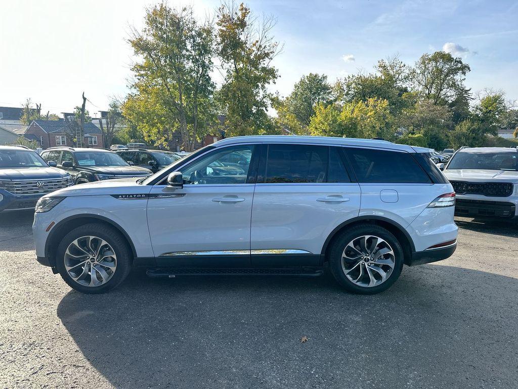 used 2025 Lincoln Aviator car, priced at $58,975