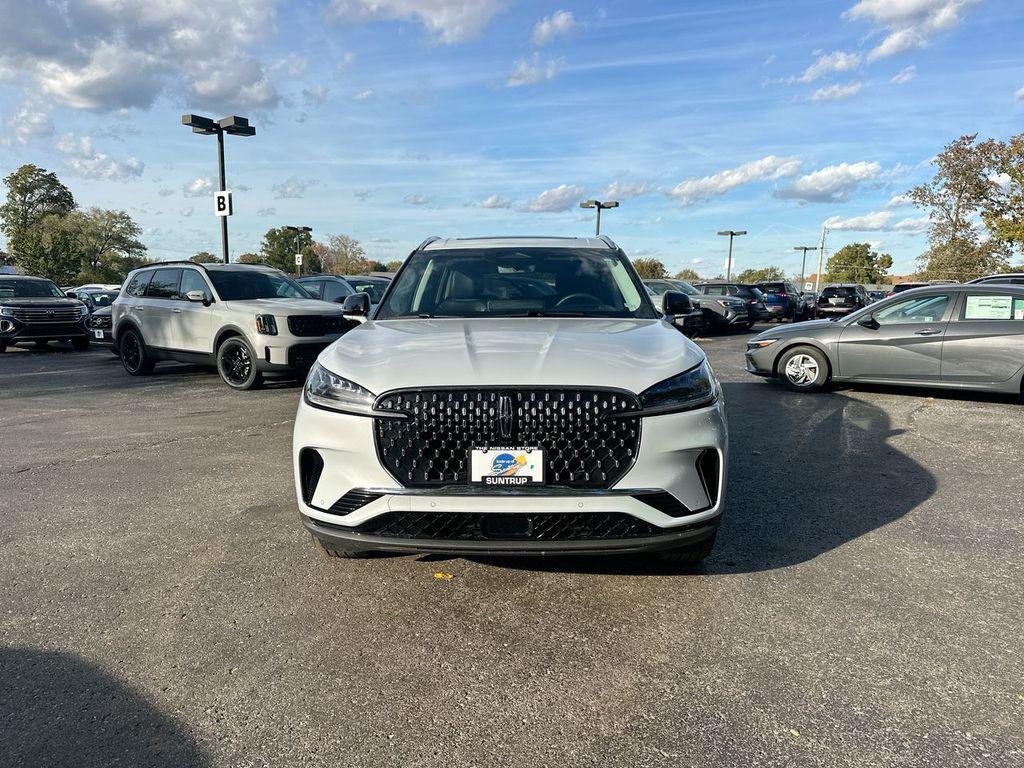 used 2025 Lincoln Aviator car, priced at $58,975