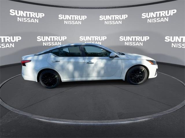 new 2025 Nissan Altima car, priced at $27,847
