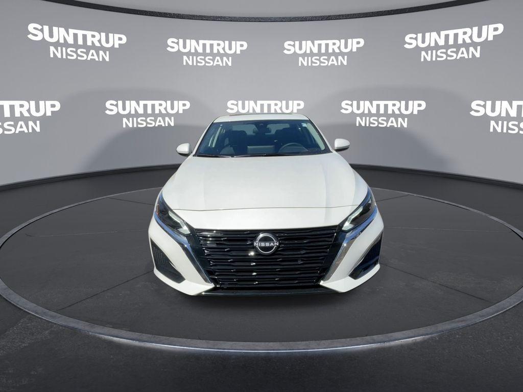new 2025 Nissan Altima car, priced at $27,647