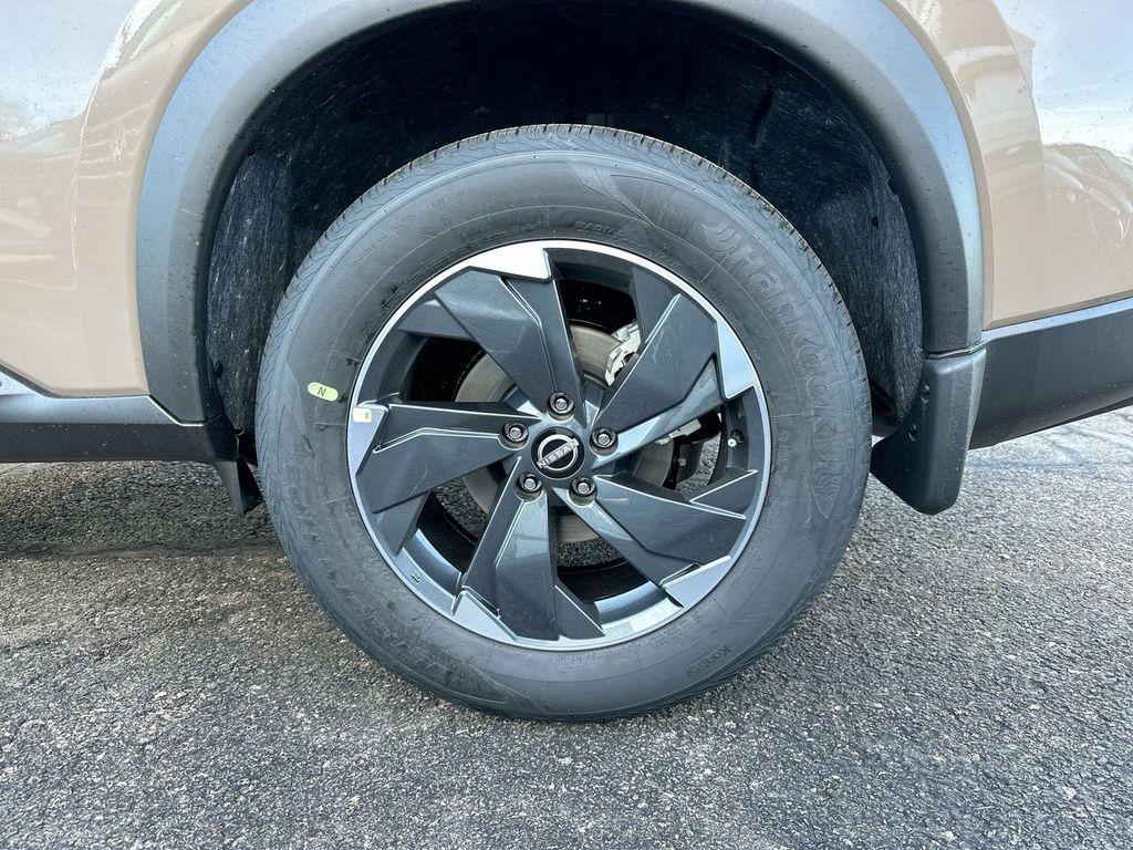 used 2025 Nissan Rogue car, priced at $27,771