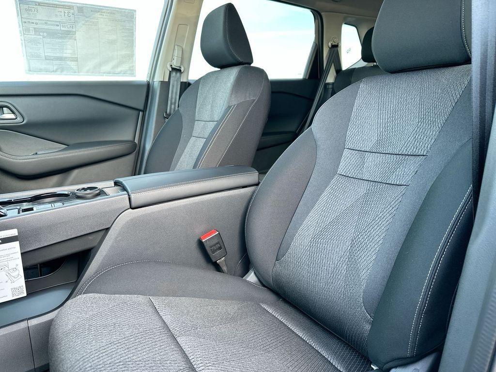 used 2025 Nissan Rogue car, priced at $27,771