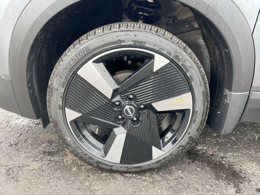 new 2025 Nissan Kicks car, priced at $25,245